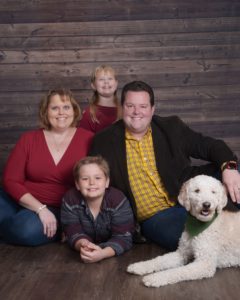 Family Photo Meet Us