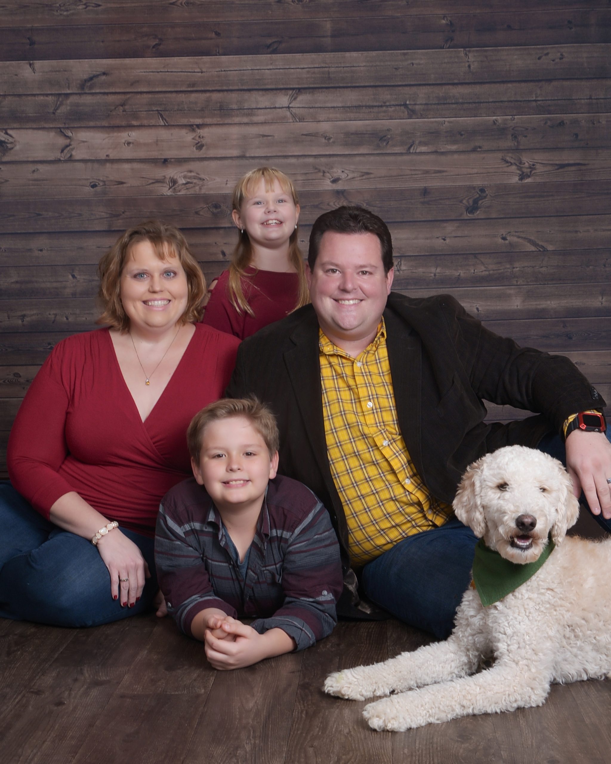 Family Photo Meet Us