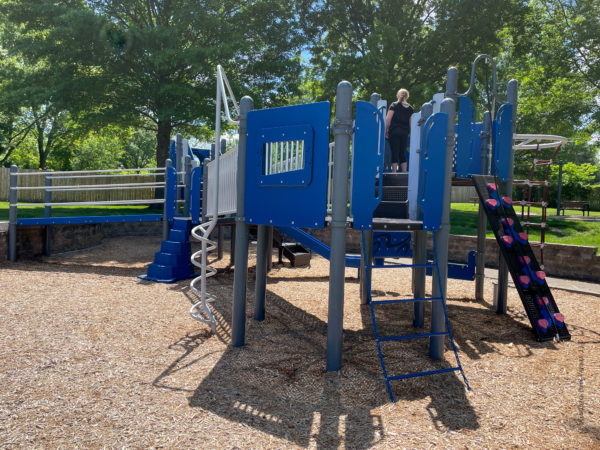 climbing playground areas Wild Bill 