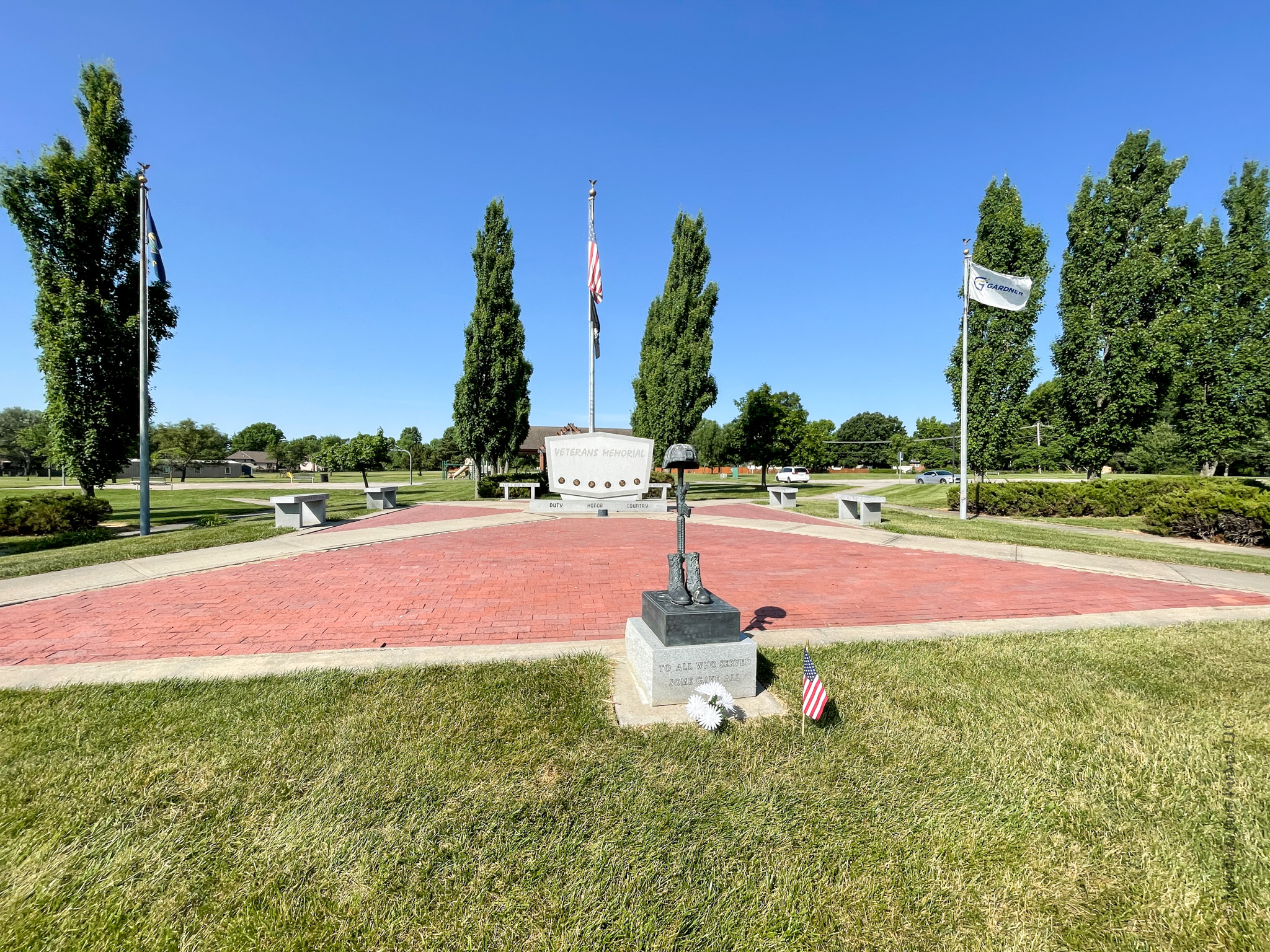 Memorial Plaza flags statue