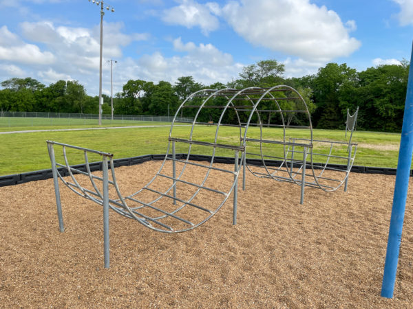 s jungle gym climbing feature Martin Creek edergton park
