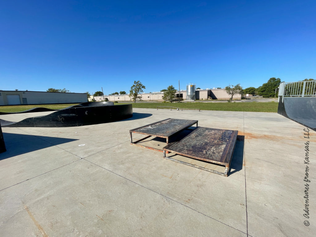 skate bar at park