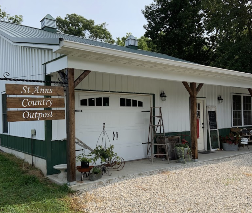 Outside view of St. Ann's Country Outpost in Washington Missouri